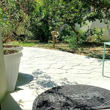 Ama Lungomare Apartment Vlore
