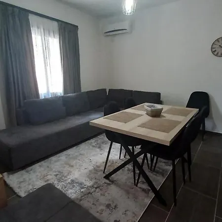 Ama Lungomare Apartment Vlore